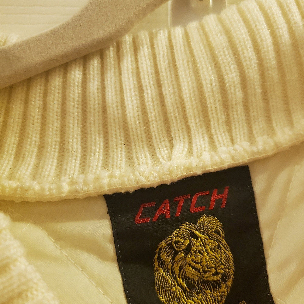 Sweater - Picture 14 of 14